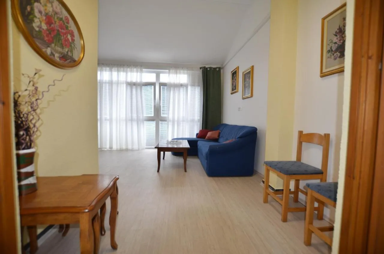 Zminj Apartments